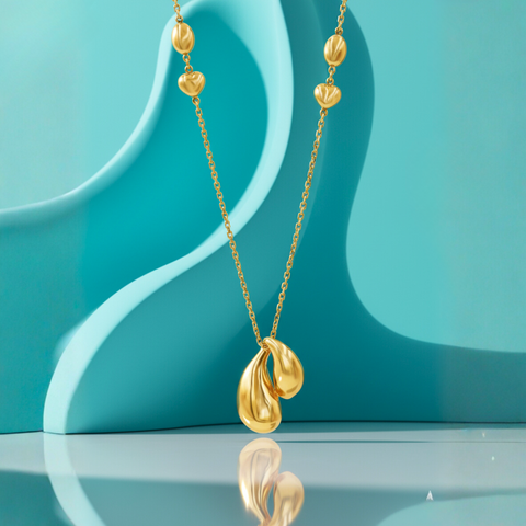 Gold Necklace and Pendant Set
