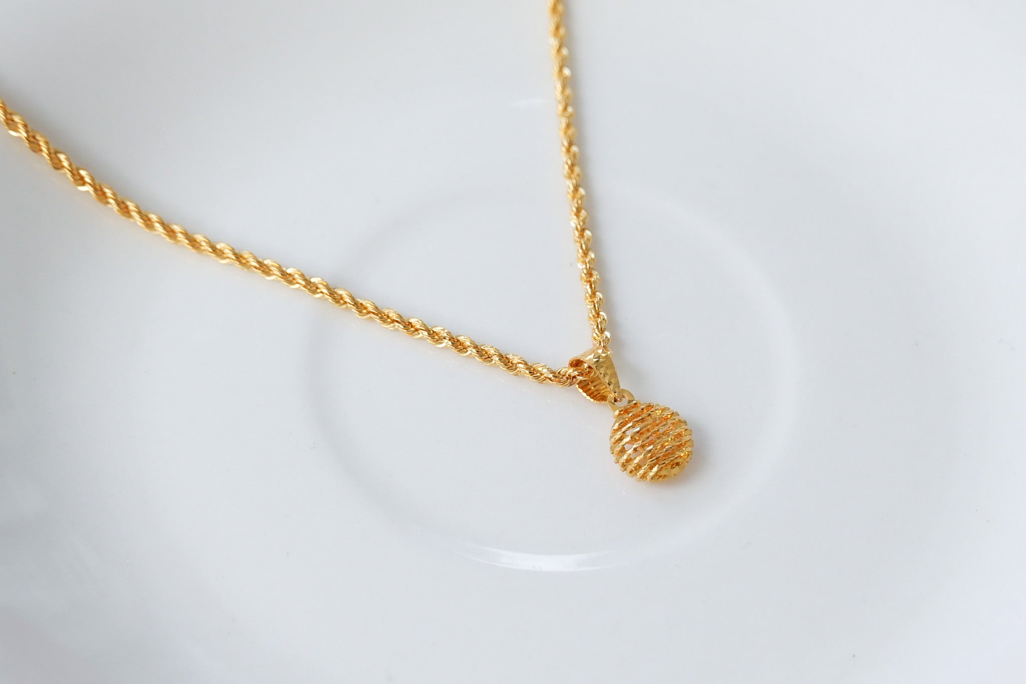Beautiful Gold Jewellery Gifts Collection Under $300