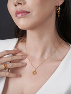 916 Gold Clover Necklace