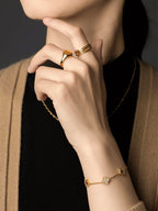 916 Gold Signet Ring