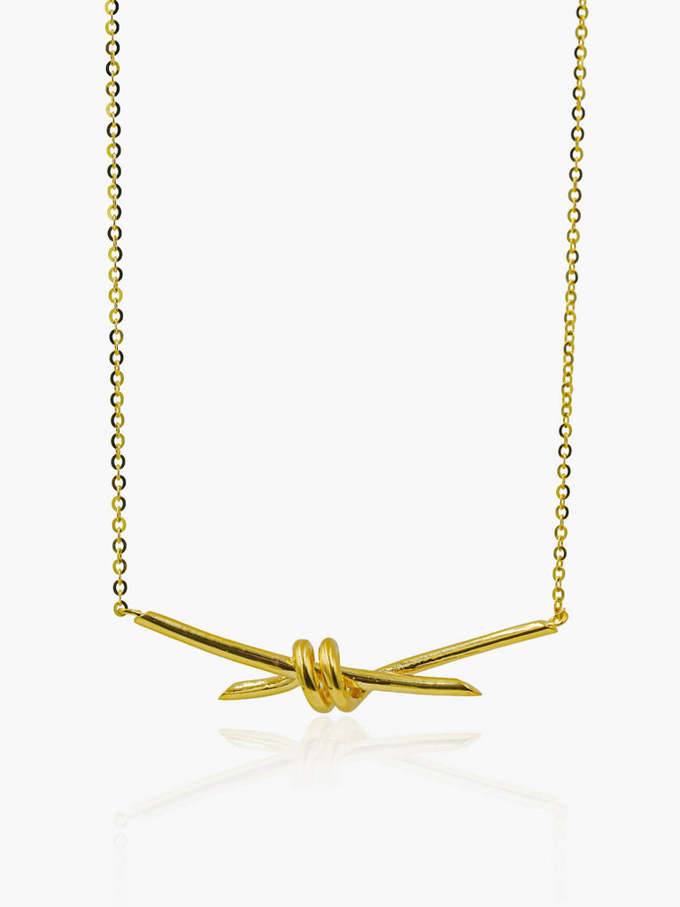 916 gold knot necklace