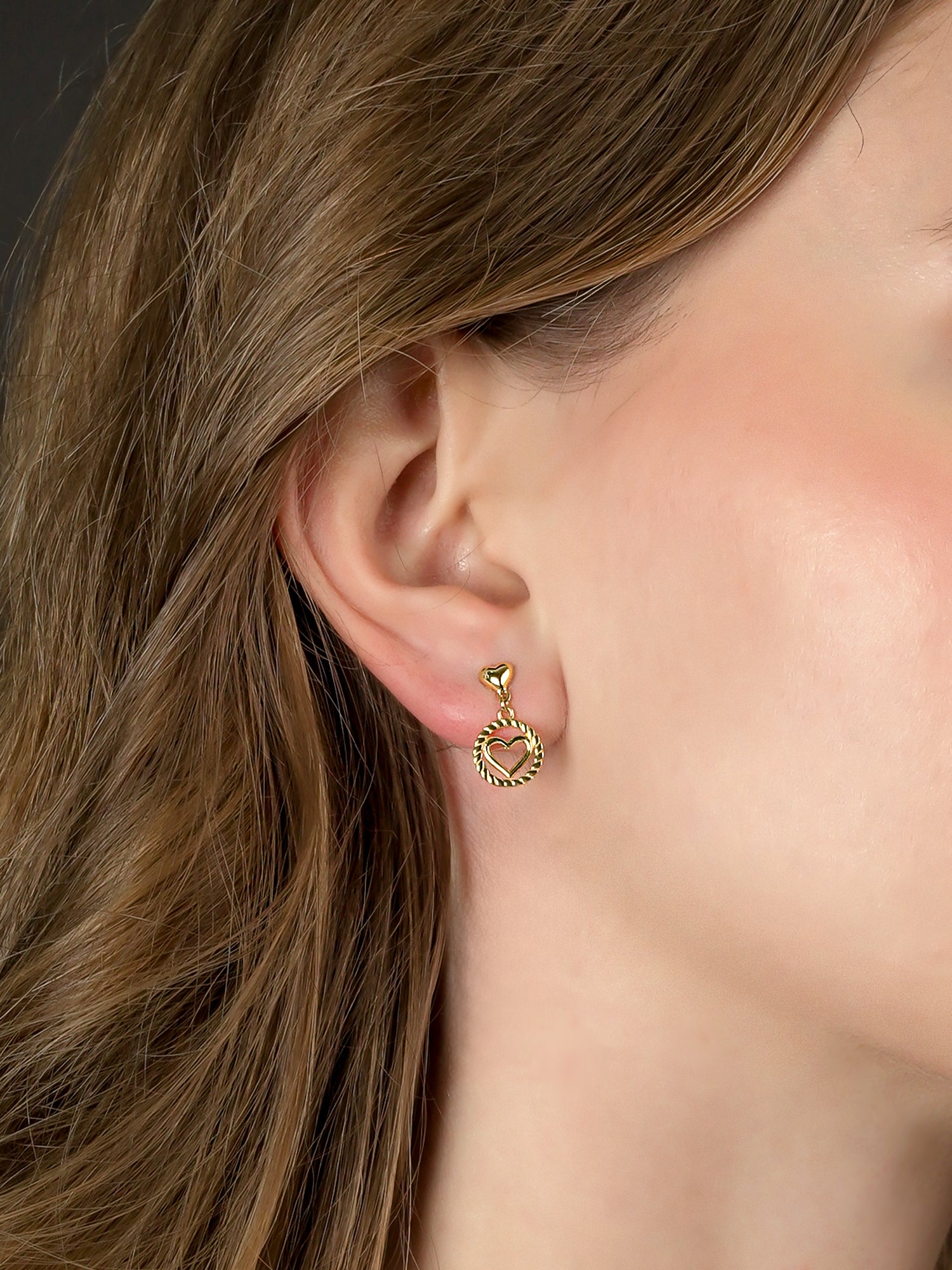 916 Gold Circle Love Earring