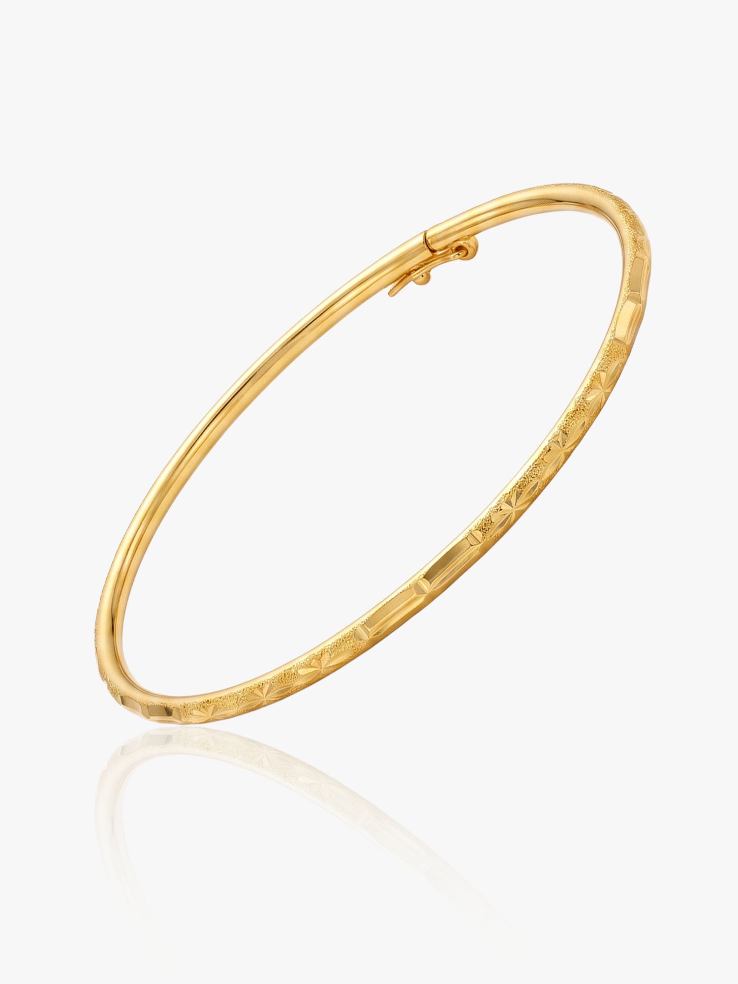 916 Gold Layer Diamond Cut Bangle