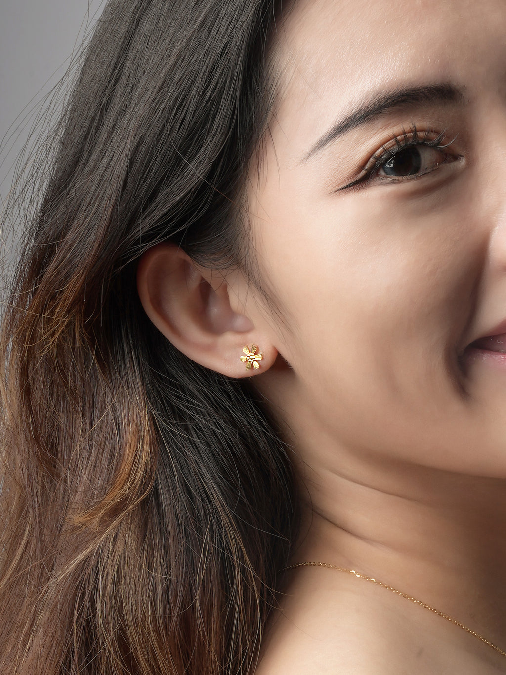 916 Gold Sunflower Earring