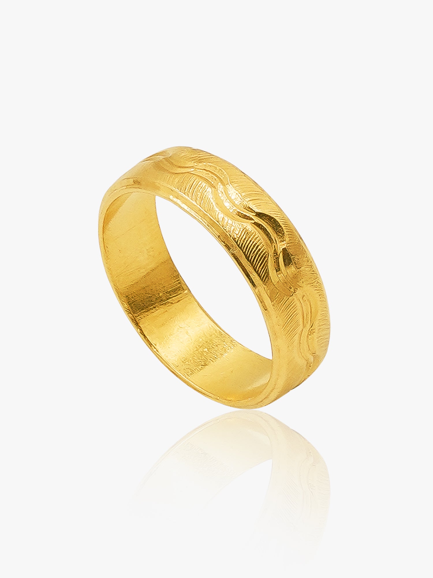 916 Gold Wave Ring