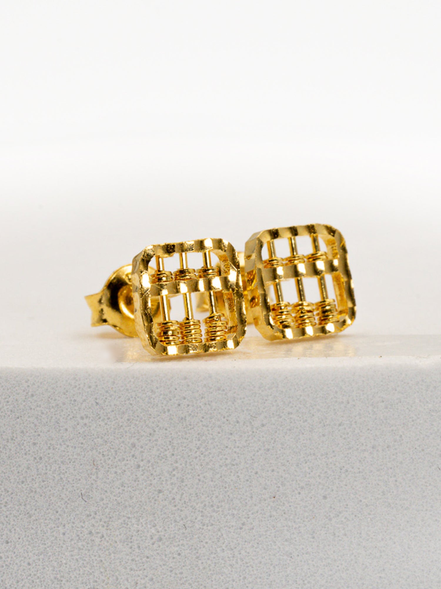 916 Gold Abacus Square Earstuds