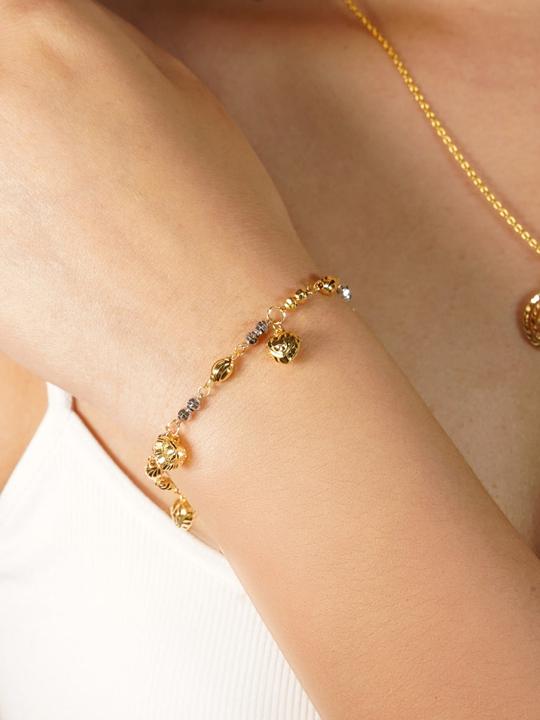 gold-dangling-bracelet-for-women