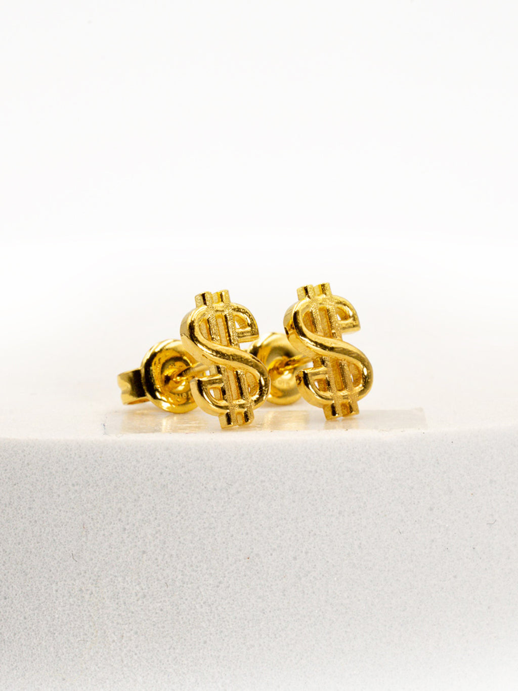 916 Gold Dollar Earstuds