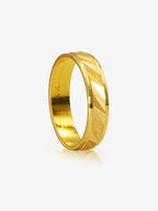 916 Gold Enchanted Ring