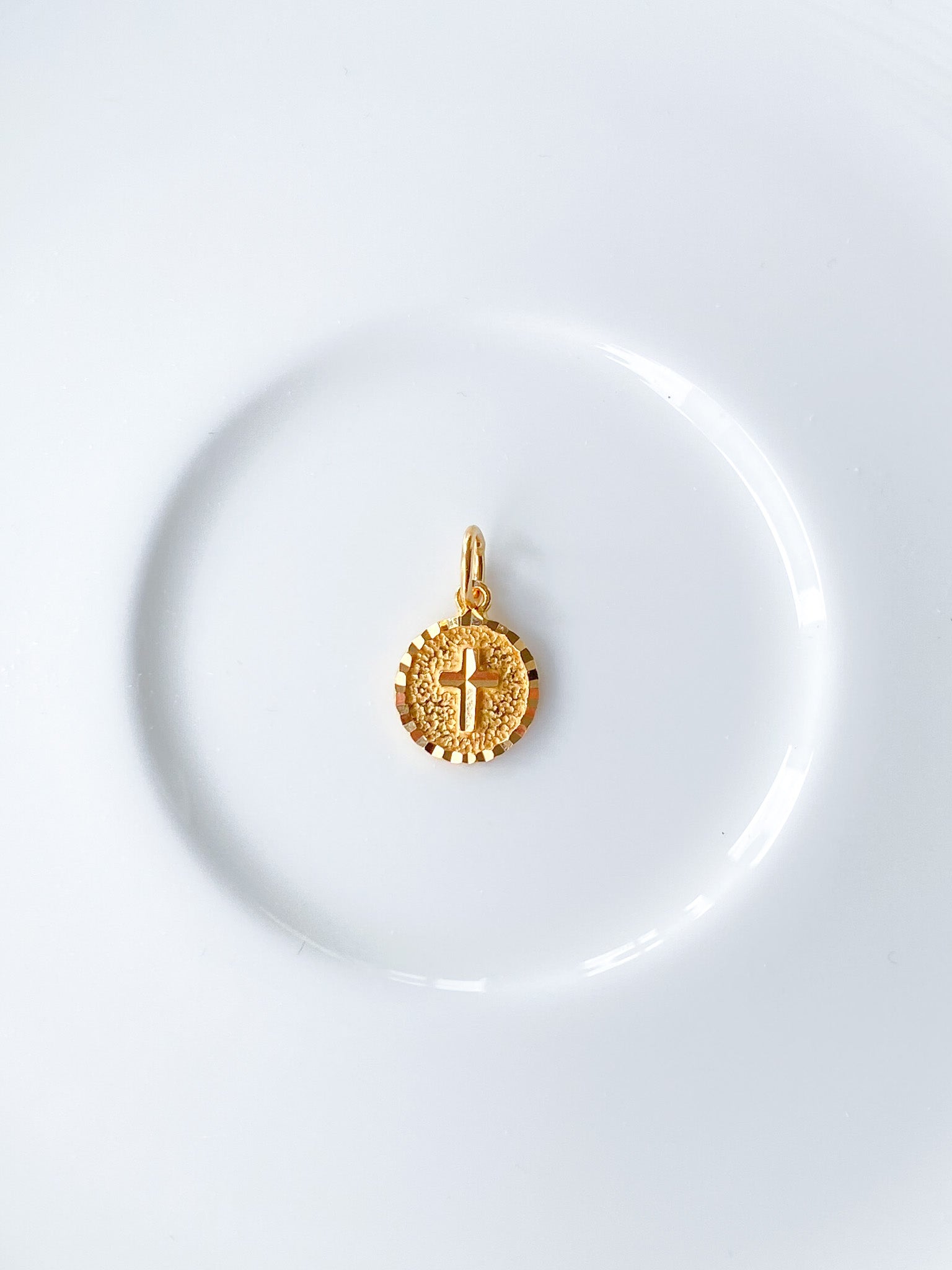 916 Gold Levayah Pendant