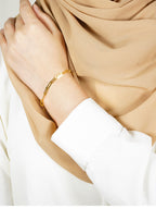 916 Gold Links Square Bracelet